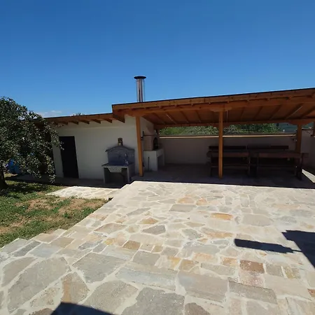 Longoz Casa de hóspedes Bliznatsi
